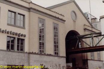 Hauptbahnhof - Einfahrt aus Richtung Oberbarmen